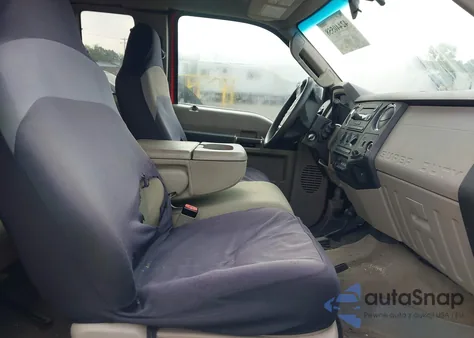 2008 Ford F250 Super Duty из США, поврежденный, VIN 1FTSX21548EB81676